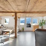 Historic Charming House 10 Min From