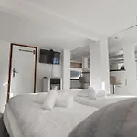 Chalet Historic Charming House 10 Min From