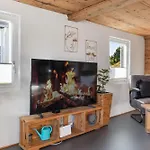 Historic Charming House 10 Min From Chalet