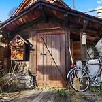 Chalet Historic Charming House 10 Min From