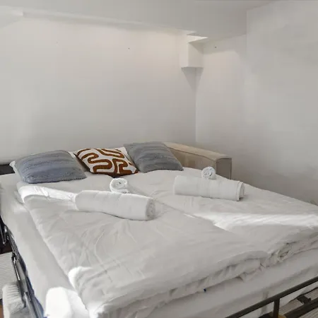 Historic Charming House 10 Min From *