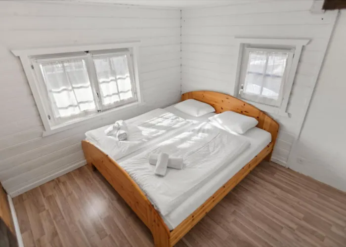 Historic Charming House 10 Min From