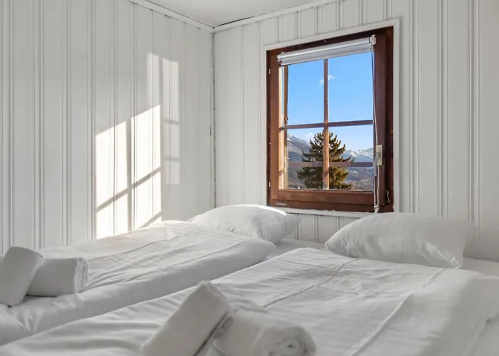 Historic Charming House 10 Min From Шале Кран-Монтана