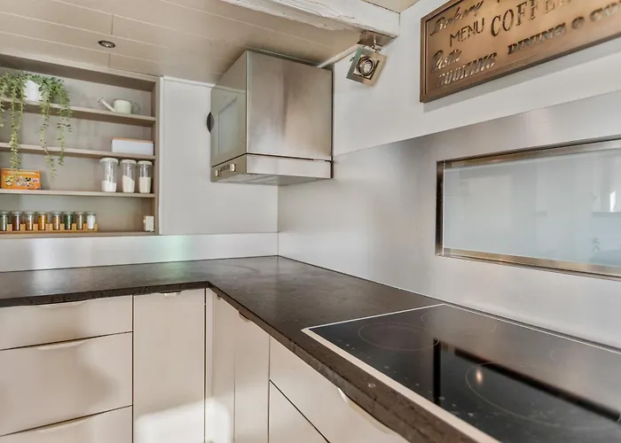 Historic Charming House 10 Min From * Кран-Монтана