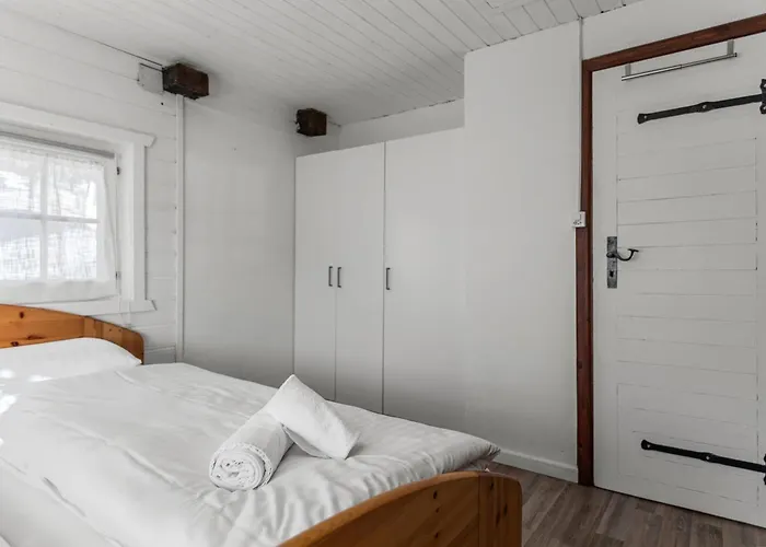 Historic Charming House 10 Min From * Кран-Монтана