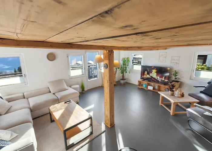 Historic Charming House 10 Min From