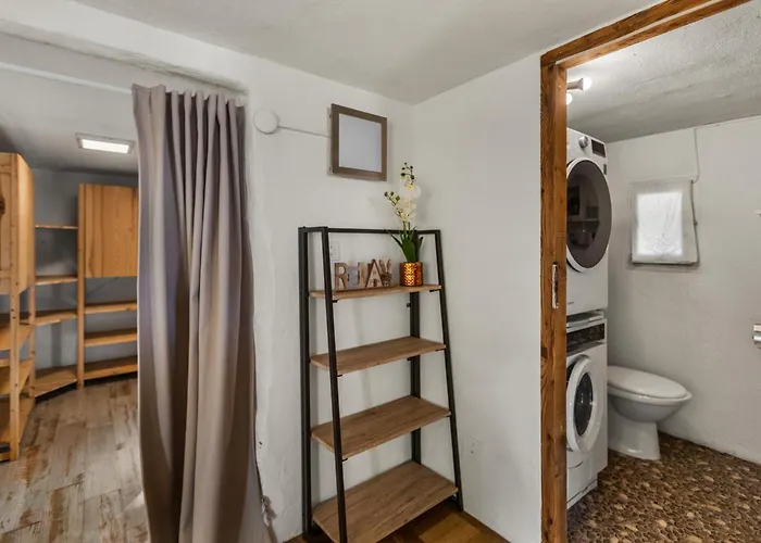 シャレー Historic Charming House 10 Min From クラン