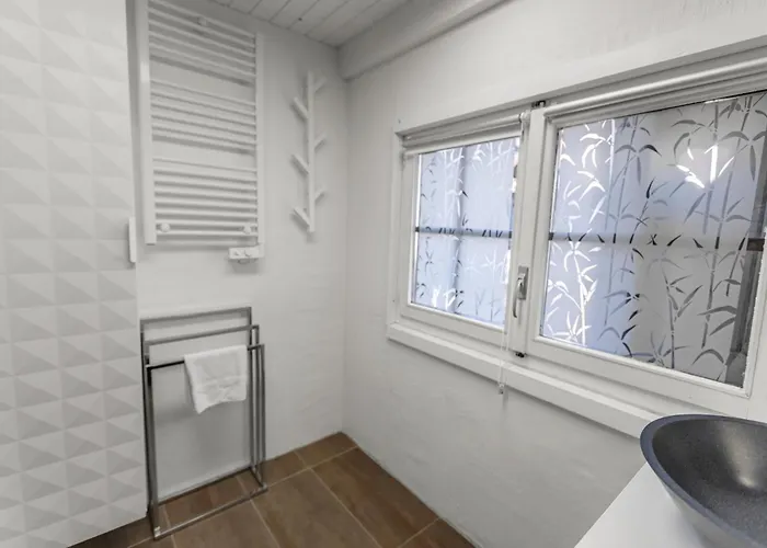 シャレー Historic Charming House 10 Min From クラン